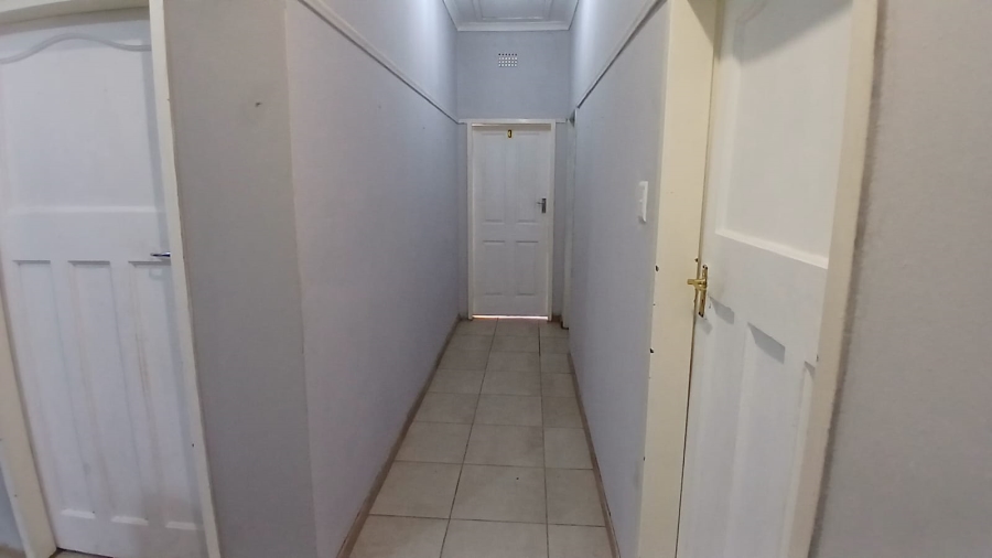5 Bedroom Property for Sale in Park West Free State
